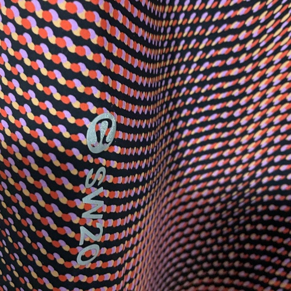 Lululemon RARE Run Off Route Tank *SeaWheeze
Race Pace Flare Multi. NWOT! - Picture 6 of 6